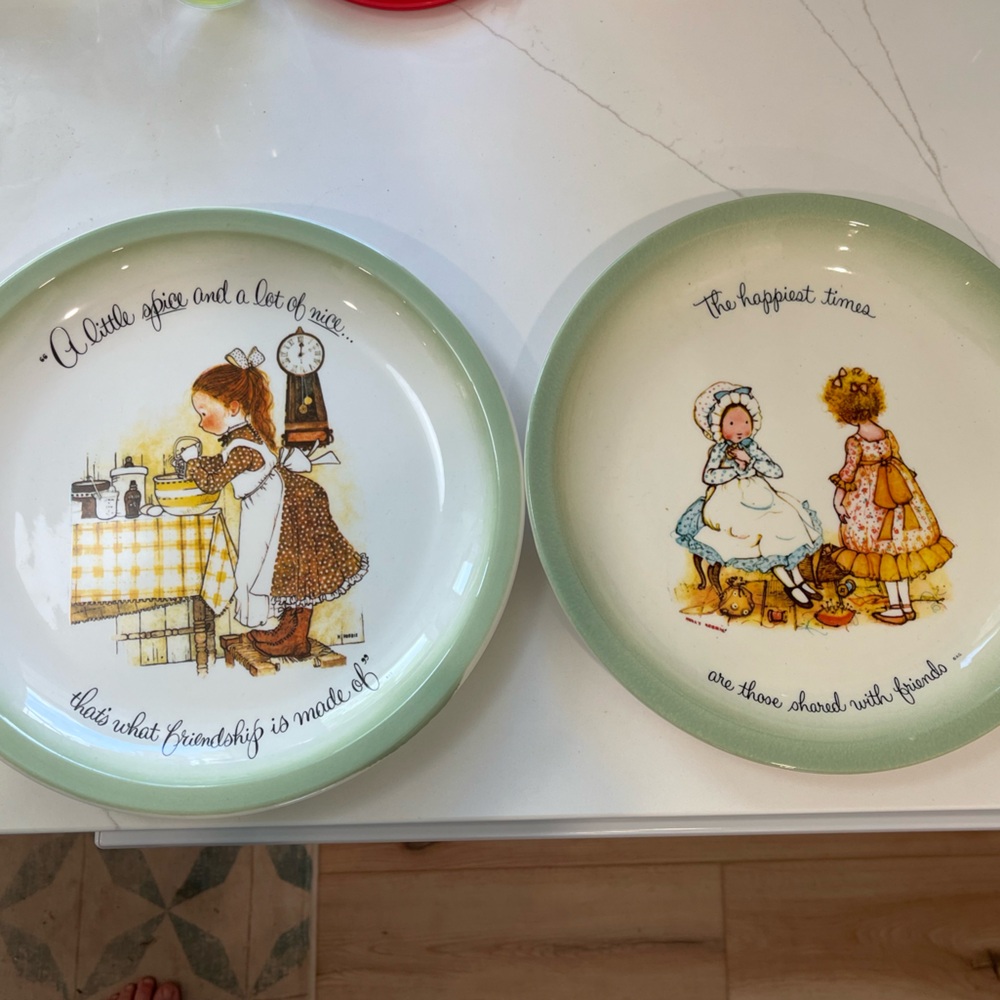 Vintage 1972 Holly Hobbie American Greetings Collector Plates